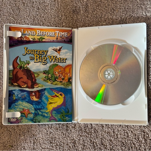 The Land Before Time: Journey to Big Water DVD - Picture 4 of 4